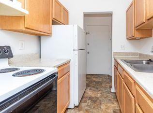 29408 Dequindreunit #203, Warren, MI 48092