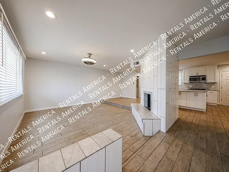 3213 S Albert Ave — Photo 7