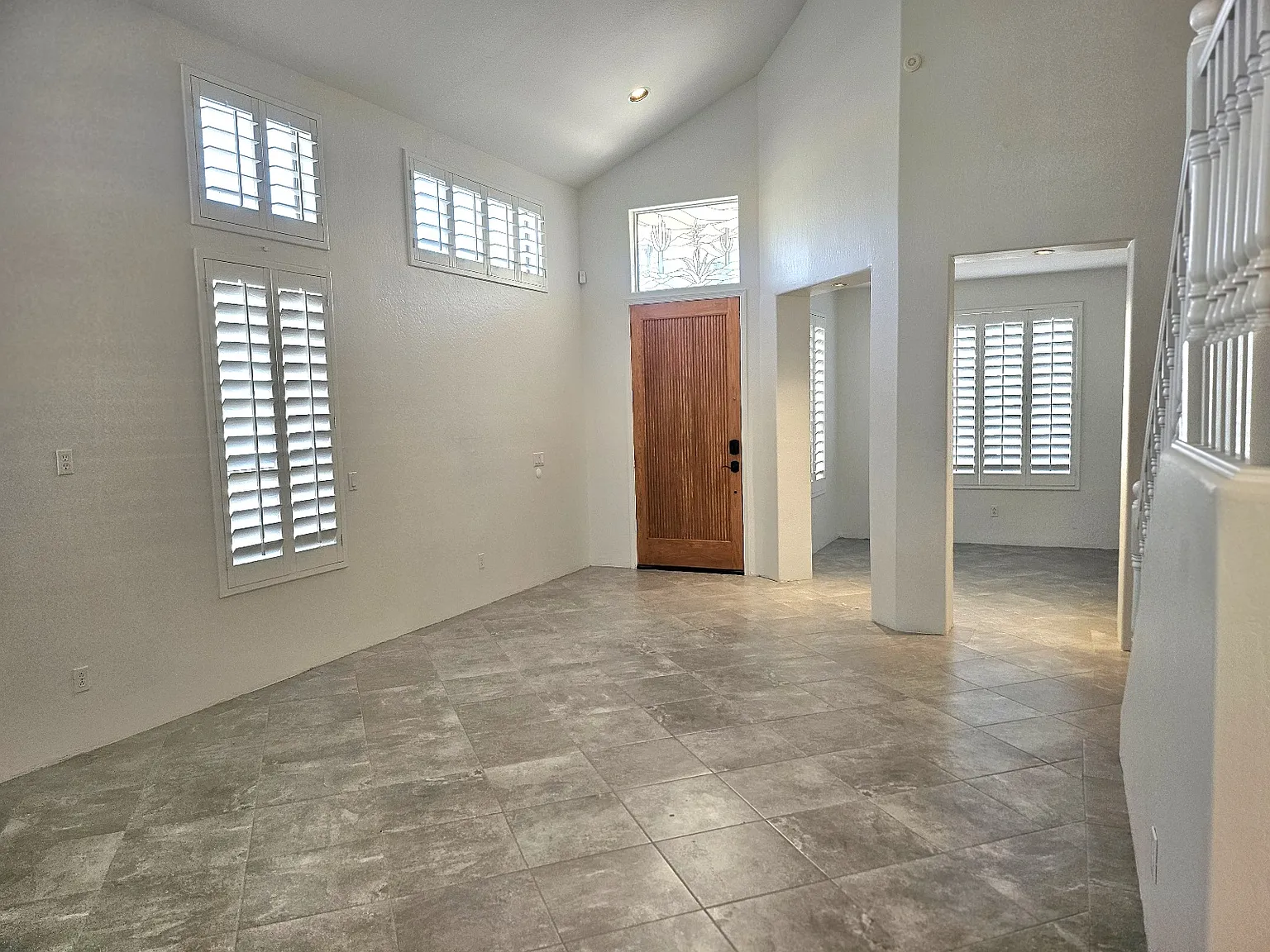 3 bed, 3.5 bath, 2697 sqft, $3,295 — Photo 4