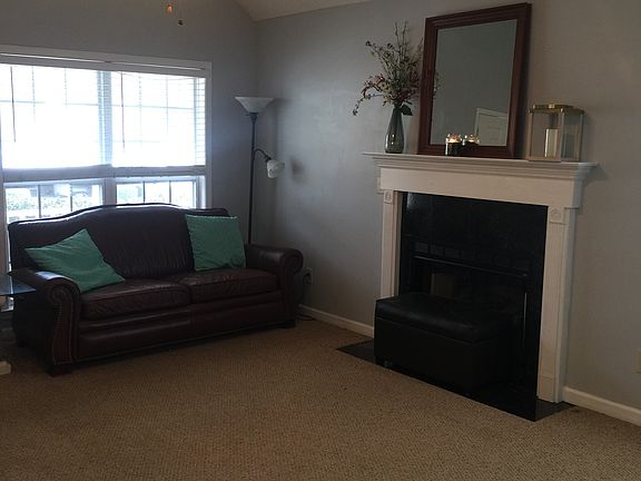 3rd image of 505 Double Oak Dr