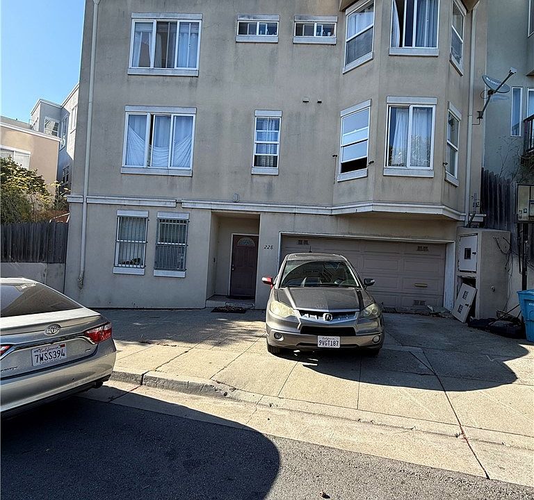 1st image of 228 Hester Ave