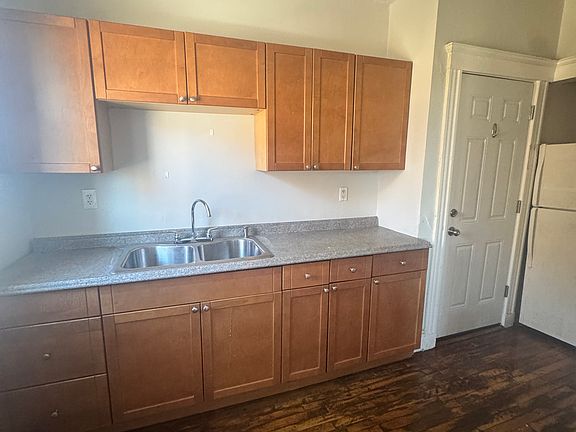 2nd image of 473 Broadway #6