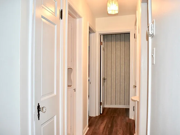 619 N Elizabeth St — Photo 7