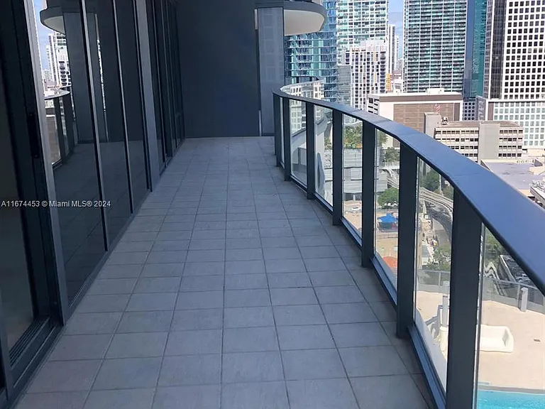 1000 Brickell Plz #2109 — Photo 14