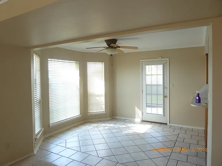 4302 SW Parkridge Blvd — Photo 5