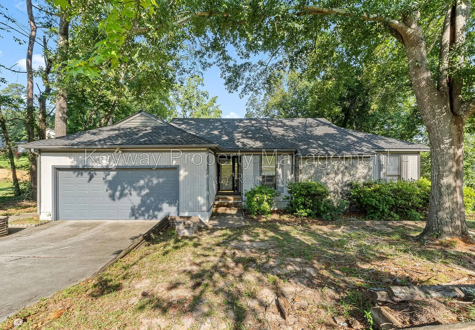 3 bed, 2.0 bath, 1566 sqft, $1,695 — Photo 2
