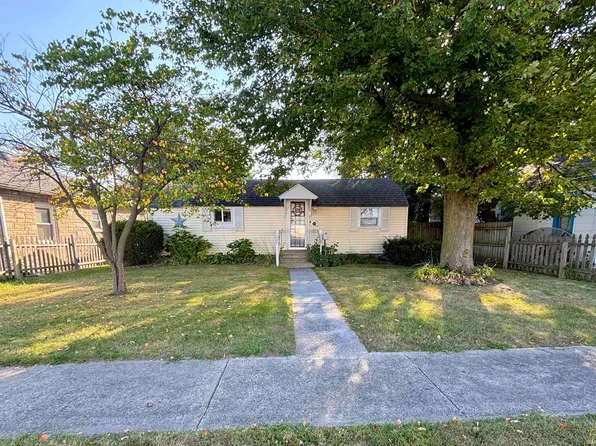 222 N Bowen Ave, Bremen, IN 46506