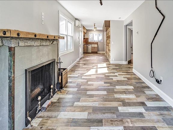4th image of 8 Albin St APT 1