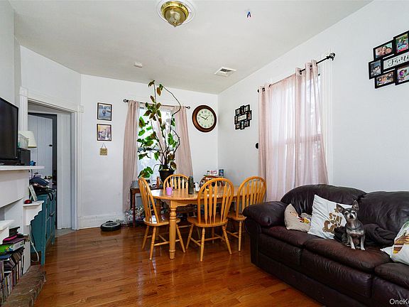 5th image of 94 Academy Street