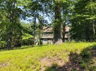 390 Mansfield Rd, North Haven, CT 06473