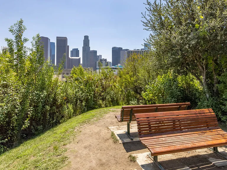 A mile and a half away from Vista Hermosa Park.