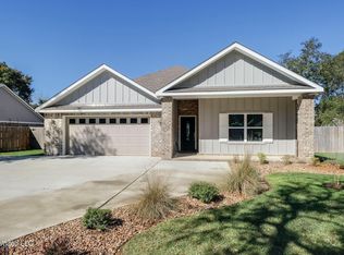 1609 S 8th St, Ocean Springs, MS 39564