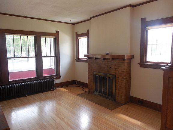 4th image of 331 Summit Ave