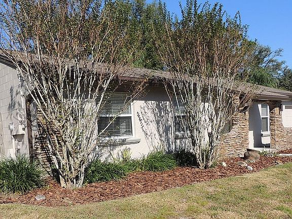 2nd image of 807 Borde Del Camino Dr