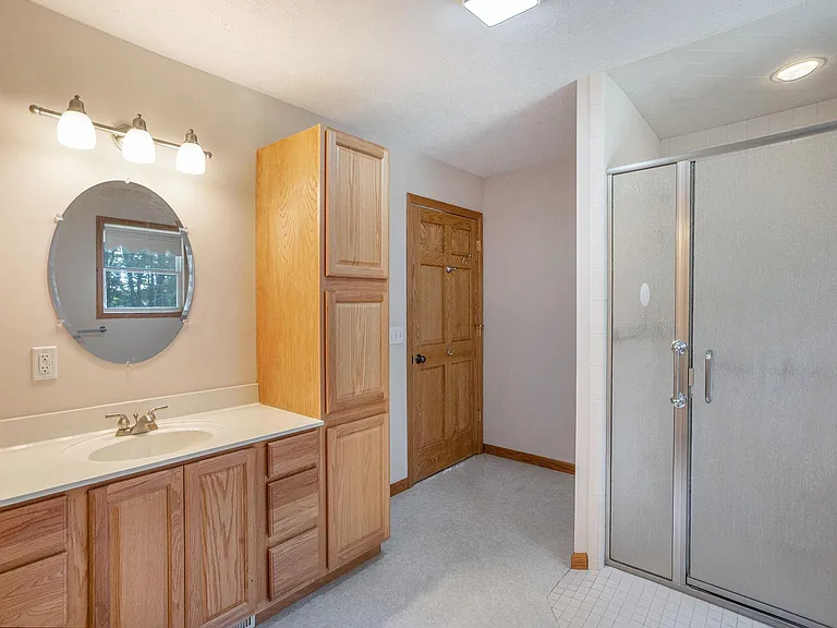 7675 E Kent Rd — Photo 17