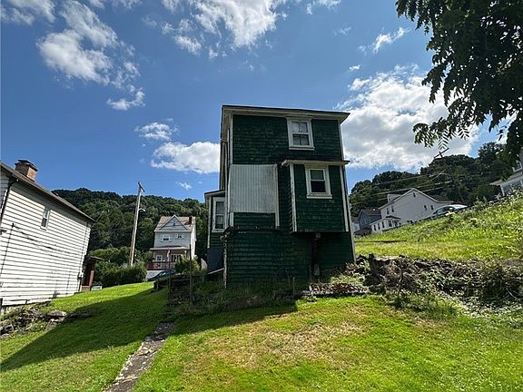 4th image of 156 Dewey St