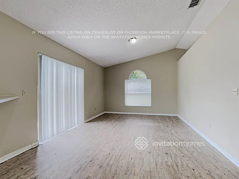 2624 Lake Jackson Cir — Photo 5