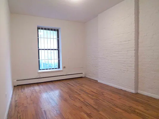 Rented by City Connections Realty | media 14