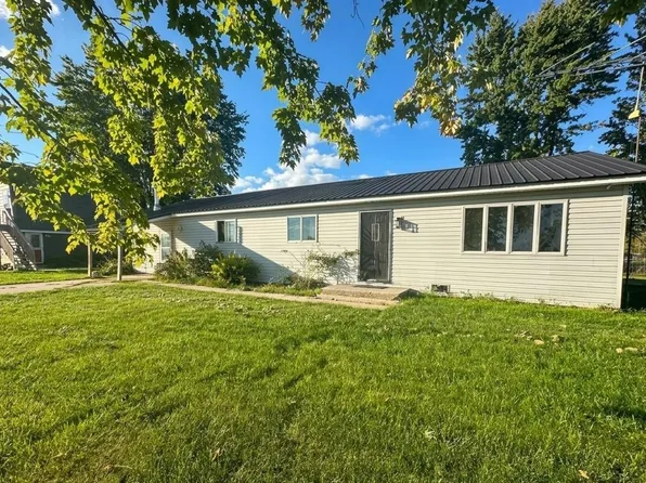 5510 Calhoun Rd, Beaverton, MI 48612