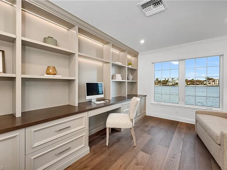 4000 Gulf Shore Blvd N #1400 — Photo 17