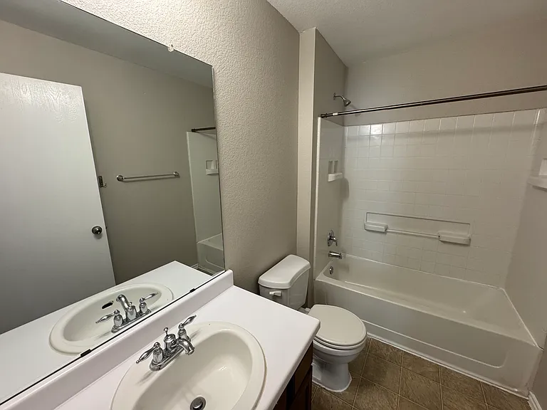 6733 Plains Crest Dr — Photo 12