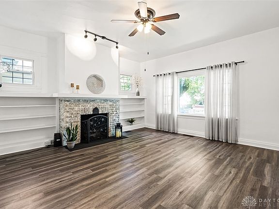 2nd image of 2414 Saint Charles Ave