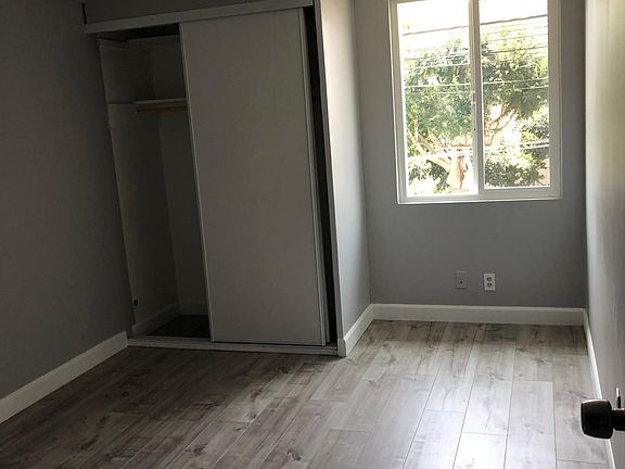 3rd image of 992 Emerson St #996