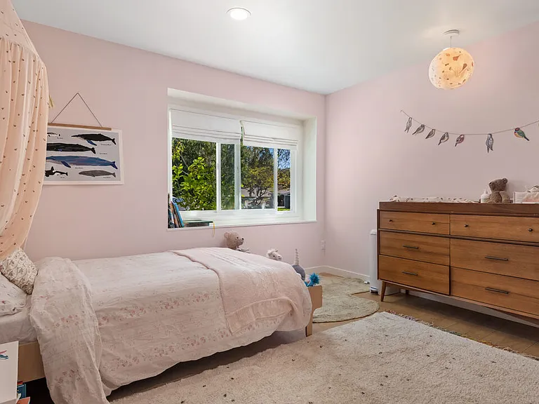 6202 Frondosa Dr — Photo 18
