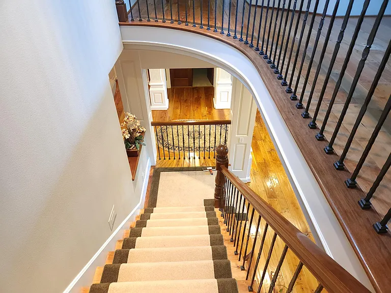 NE Brennan Ln — Photo 19
