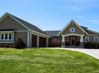 25106 Maple Ct, New Prague, MN 56071