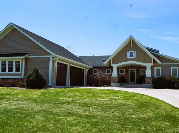 25106 Maple Ct, New Prague, MN 56071