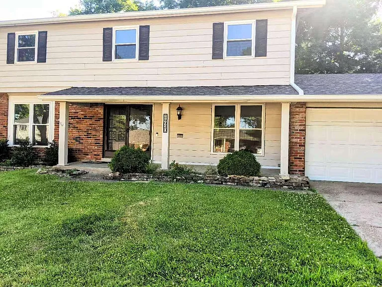 14920 Rutland Cir — Photo 2