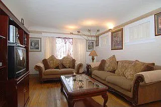104 Wisconsin Ave photo 1