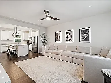 135 Moyer Hill Dr — Photo 4