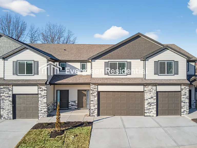 Barryview Townhomes — Photo 56