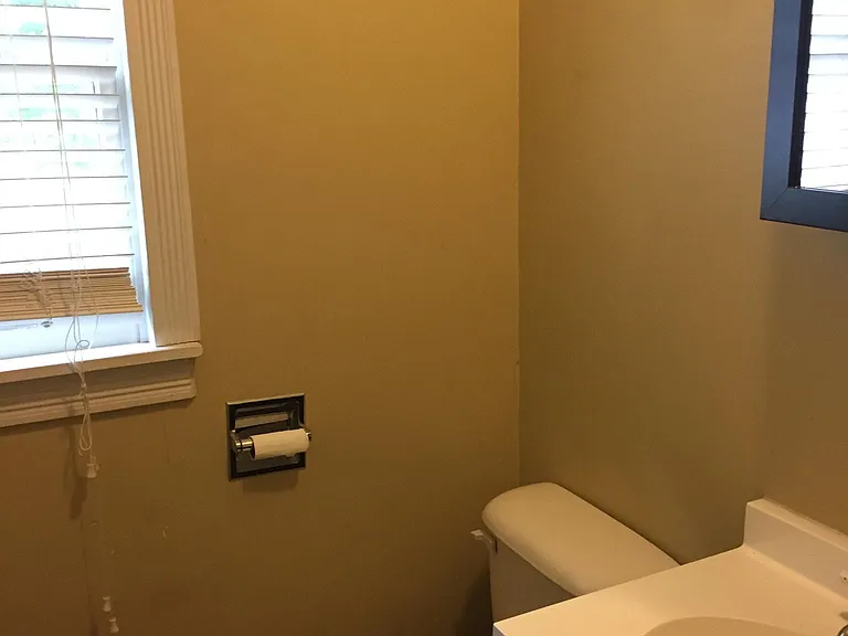 2 Cedar St — Photo 1