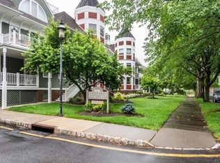 22 Franklin Pl, Morristown, NJ 07960