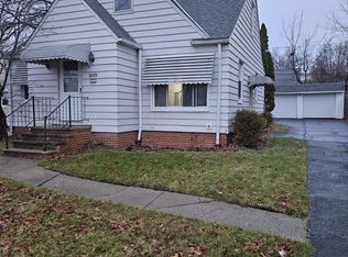 9303 Park Heights Ave, Garfield Heights, OH 44125