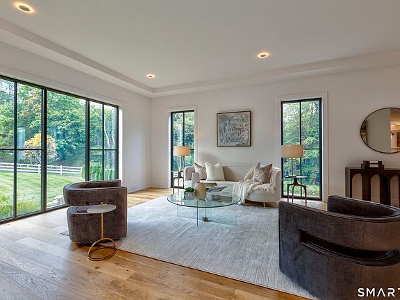 5th image of 729 Smith Ridge Road