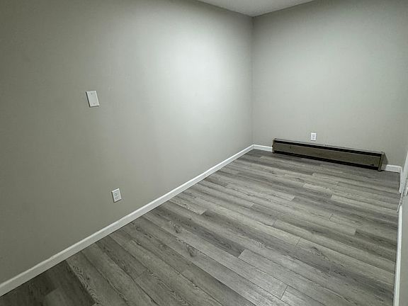 5th image of 135 Bosstick Ave