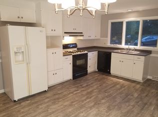 24 Sunset St, Manchester, CT 06040