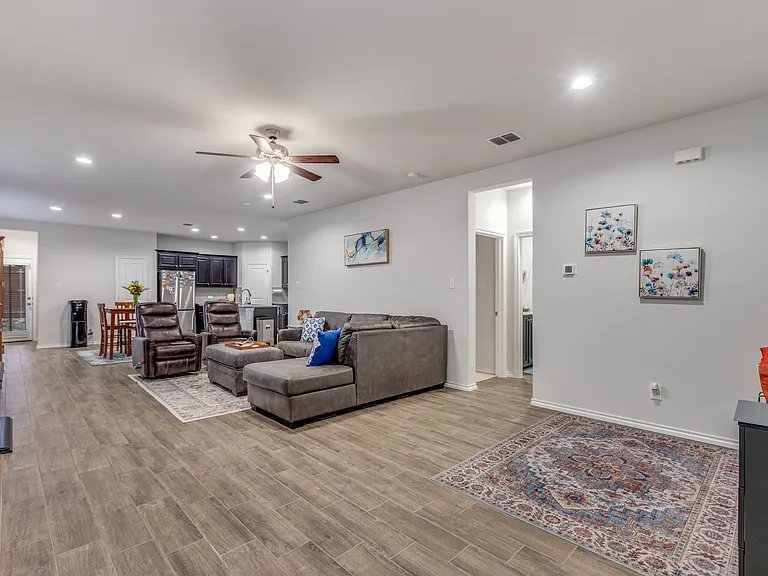 3315 Celestial Ln — Photo 7