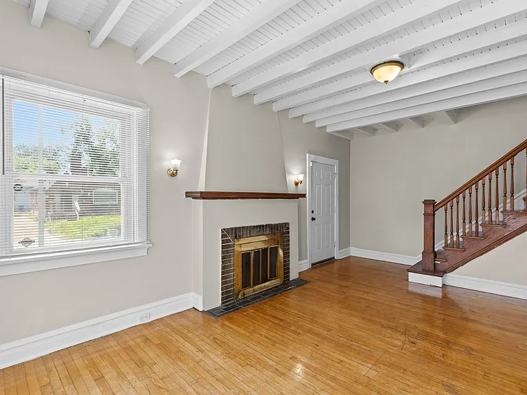 6927 Raymond Ave — Photo 13
