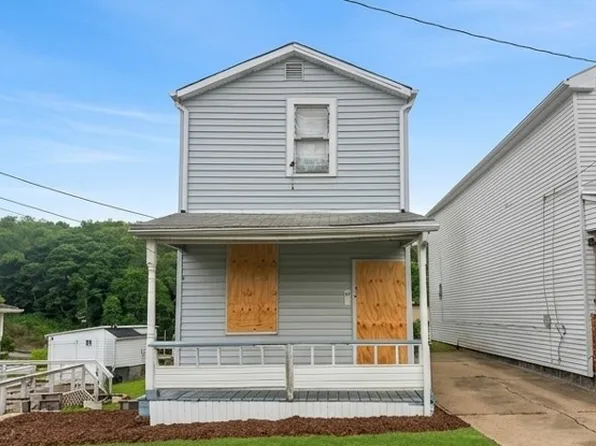 3 Short St, Elrama, PA 15332