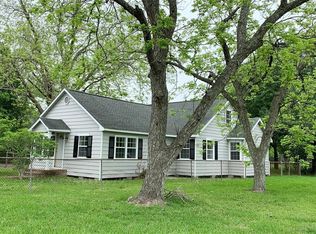 1003 Cemetery Rd, Angleton, TX 77515