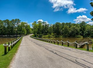 10 Castaway Ln, Coldspring, TX 77331