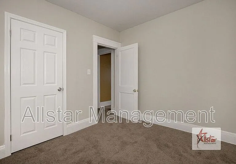 11602 Tuscora Ave #UP — Photo 20