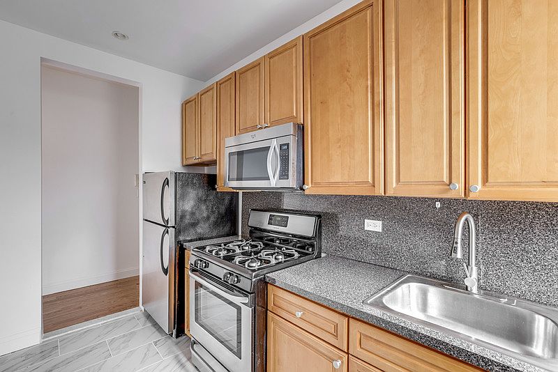 1st image of 395 Fort Washington Ave APT 38
