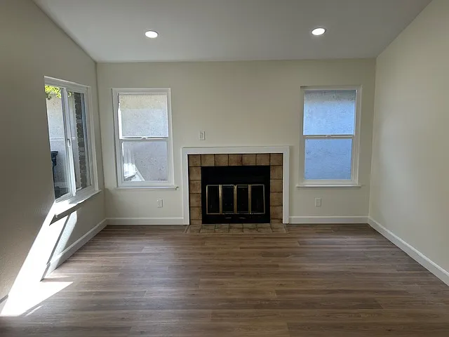 7502 Island Way — Photo 9