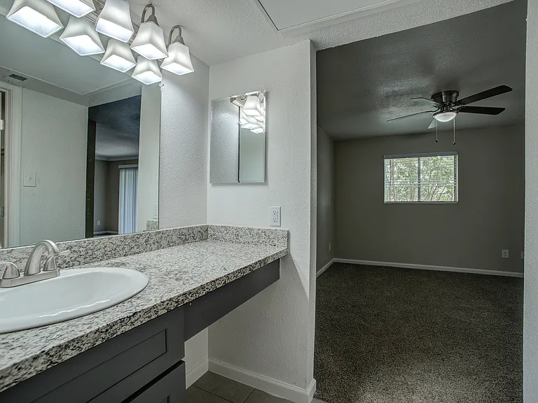 Ashford Santa Ana Interior6